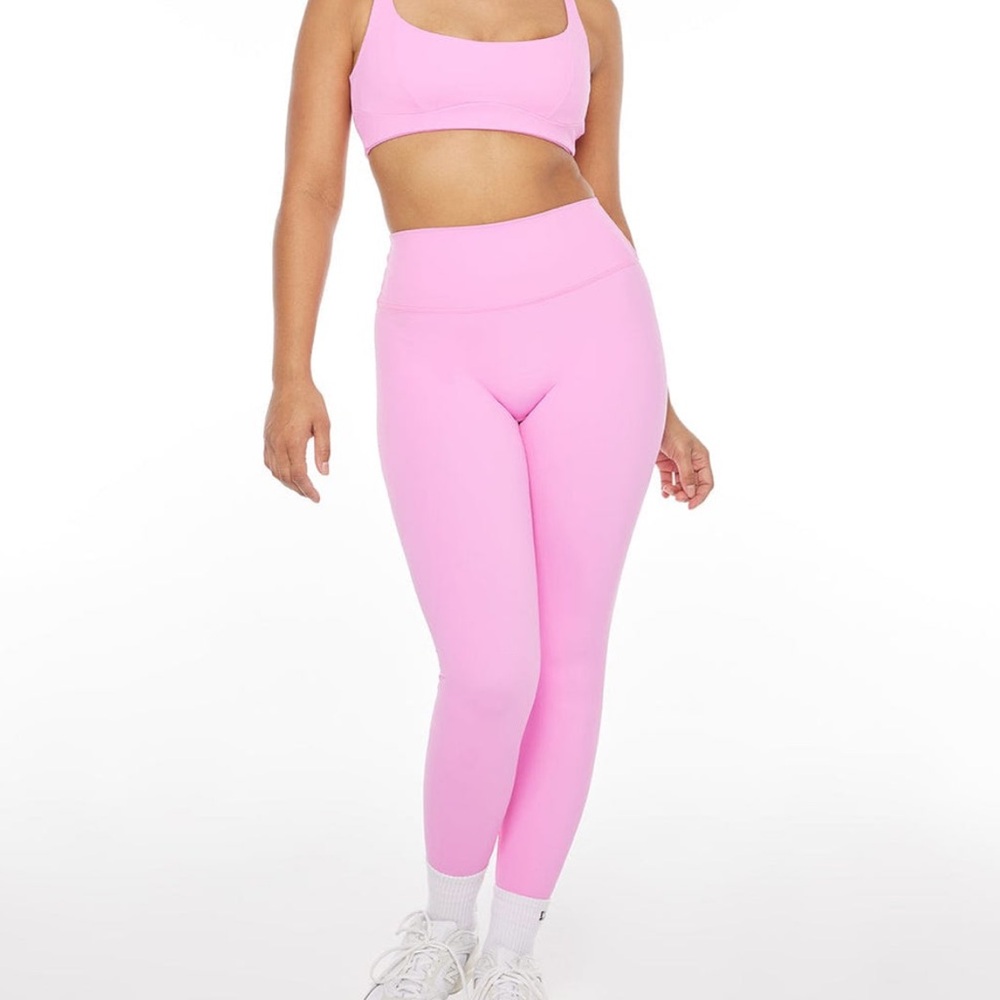 Csb freedom scrunch leggings in color crush size medium worn twice, like new